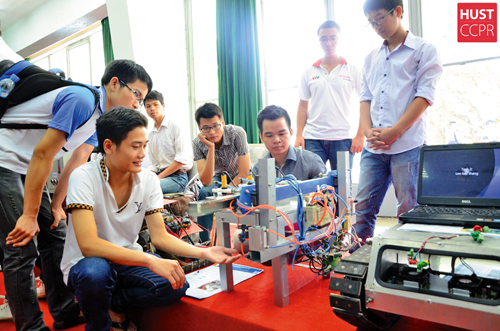 Đẩy mạnh nghiên cứu khoa học trong nhà trường 